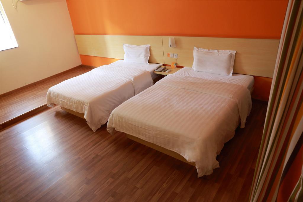 7Days Inn Shenzhen Sea World 2Nd Room photo