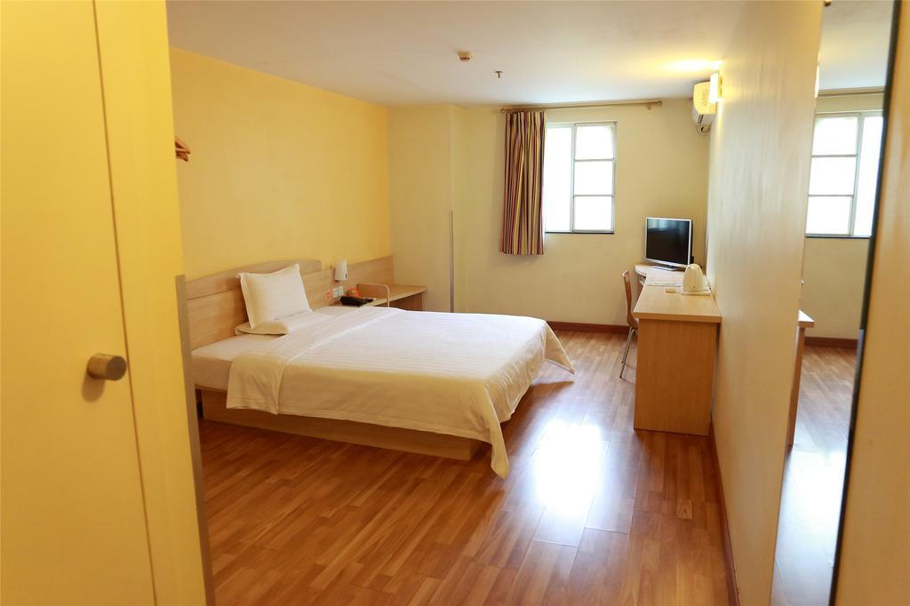 7Days Inn Shenzhen Sea World 2Nd Room photo